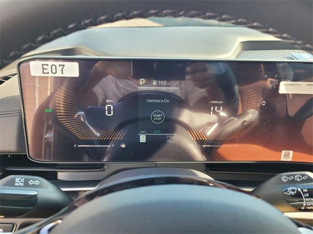 new 2025 Kia Carnival Hybrid car, priced at $43,225