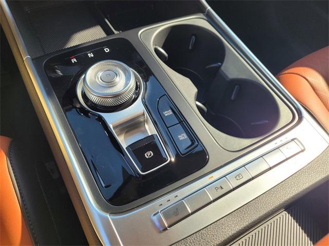 new 2025 Kia Carnival Hybrid car, priced at $43,225