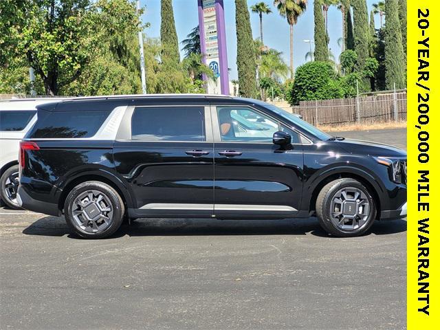new 2025 Kia Carnival Hybrid car, priced at $43,290
