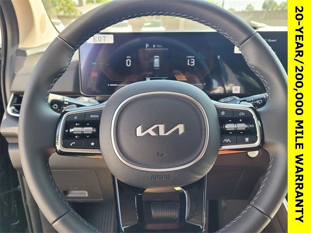 new 2025 Kia Carnival Hybrid car, priced at $43,290