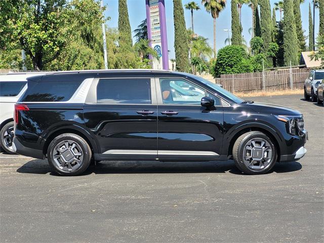 new 2025 Kia Carnival Hybrid car, priced at $44,290