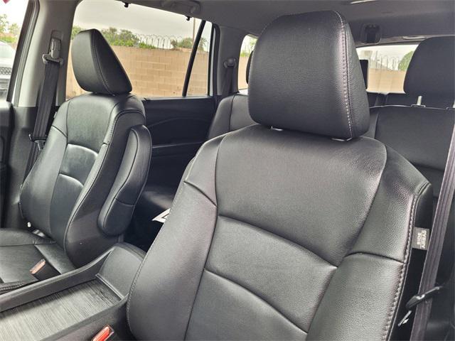 used 2022 Honda Pilot car, priced at $35,991
