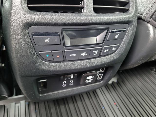 used 2022 Honda Pilot car, priced at $35,991