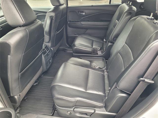 used 2022 Honda Pilot car, priced at $35,991