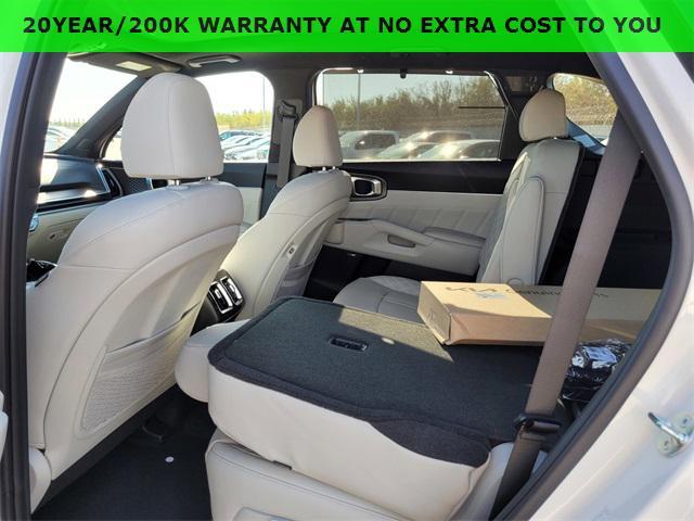 new 2026 Kia Sorento Hybrid car, priced at $49,785