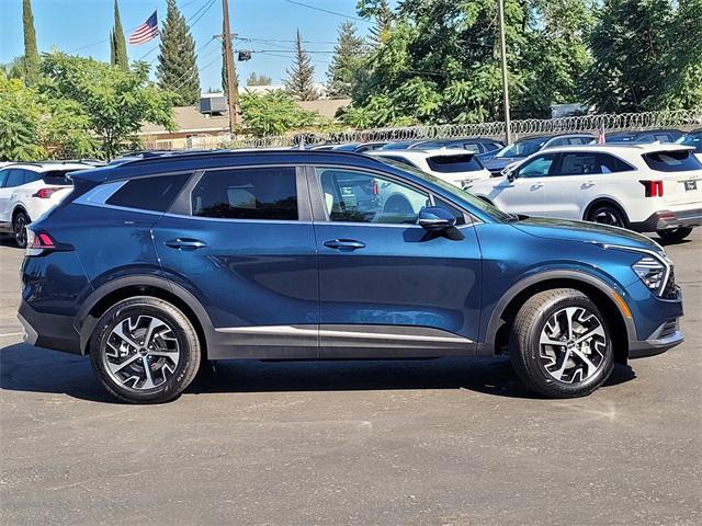 new 2025 Kia Sportage Hybrid car, priced at $33,084
