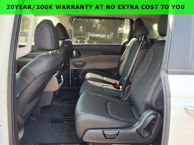 new 2026 Kia Carnival car, priced at $42,415