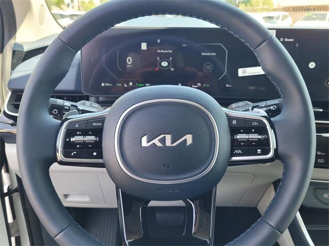 new 2025 Kia Carnival Hybrid car, priced at $52,495