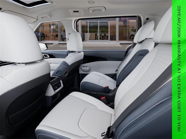 new 2025 Kia Carnival Hybrid car, priced at $52,999