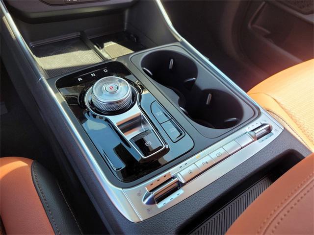 new 2025 Kia Carnival Hybrid car, priced at $51,454