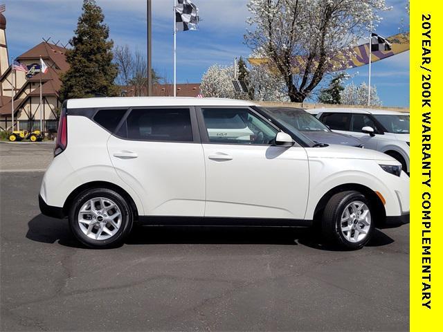 new 2025 Kia Soul car, priced at $21,499