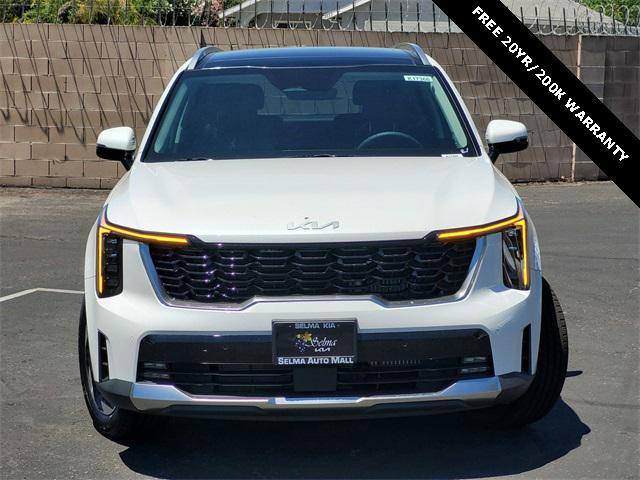 new 2025 Kia Sorento Hybrid car, priced at $42,085