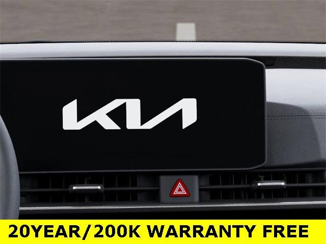 new 2025 Kia Carnival Hybrid car, priced at $53,755