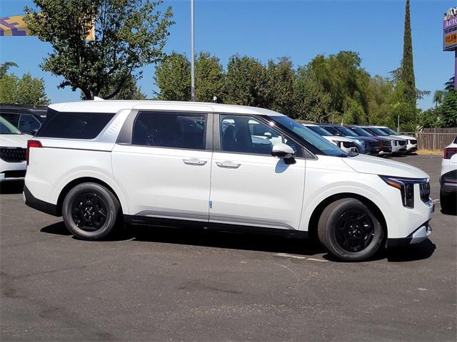 new 2025 Kia Carnival car, priced at $39,370