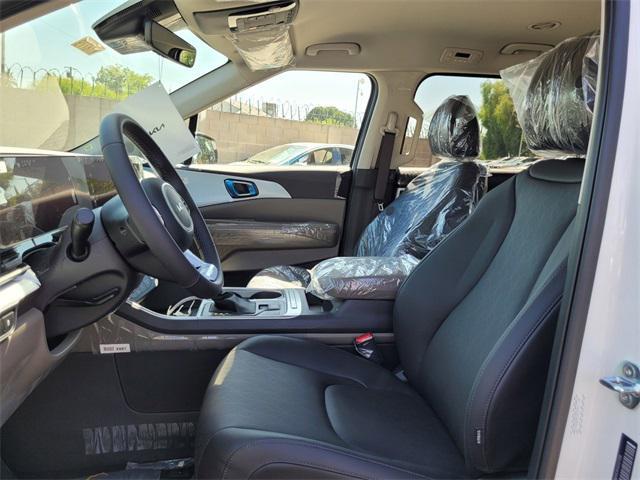new 2025 Kia Carnival car, priced at $39,370