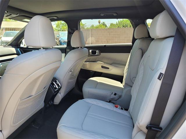 new 2025 Kia Sorento Hybrid car, priced at $46,555
