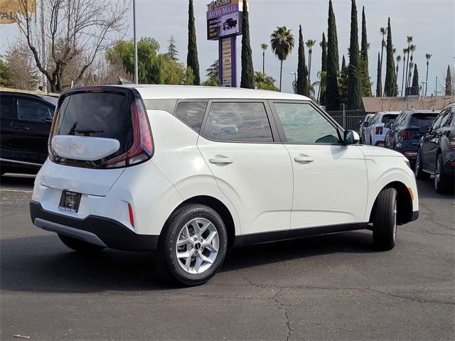 new 2025 Kia Soul car, priced at $22,405