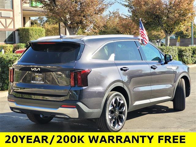 new 2025 Kia Sorento car, priced at $40,990