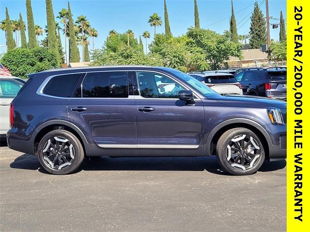 new 2025 Kia Telluride car, priced at $40,560