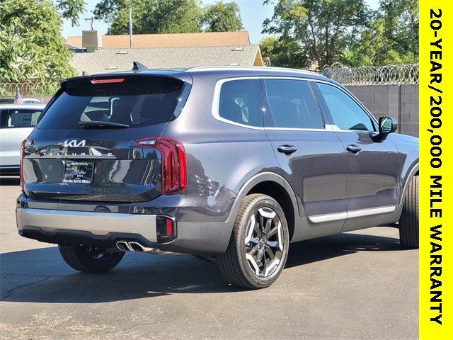 new 2025 Kia Telluride car, priced at $40,560