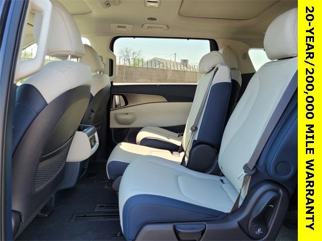new 2025 Kia Carnival Hybrid car, priced at $49,700