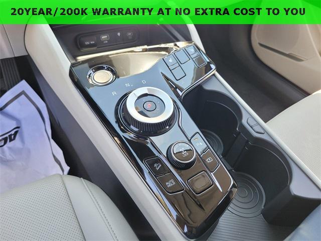 new 2025 Kia Sportage Hybrid car, priced at $32,520