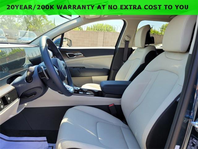 new 2025 Kia Sportage Hybrid car, priced at $32,520