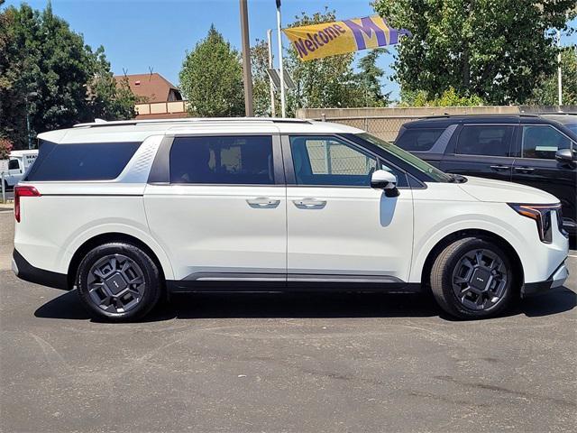 new 2026 Kia Carnival Hybrid car, priced at $45,385