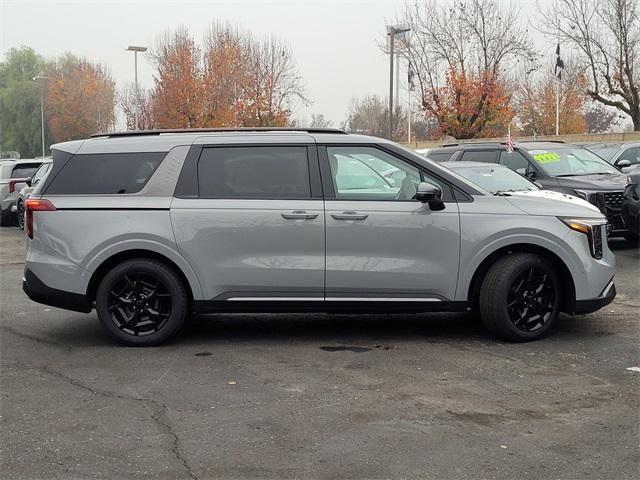 new 2025 Kia Carnival Hybrid car, priced at $55,395