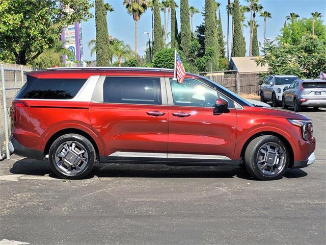 new 2025 Kia Carnival Hybrid car, priced at $43,730