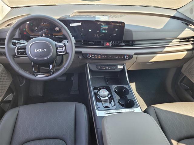 new 2025 Kia Carnival Hybrid car, priced at $43,225