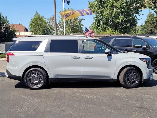 new 2025 Kia Carnival Hybrid car, priced at $43,225