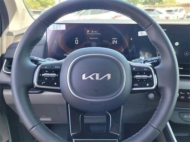 new 2025 Kia Carnival Hybrid car, priced at $43,225