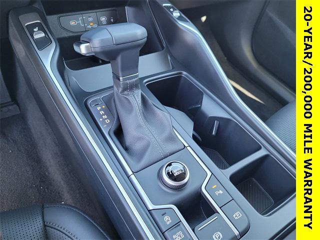 new 2025 Kia Sorento car, priced at $35,990