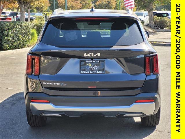 new 2025 Kia Sorento car, priced at $35,990