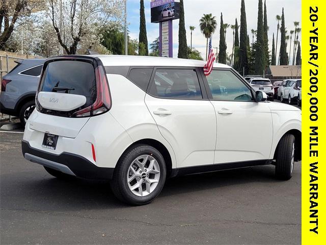 new 2025 Kia Soul car, priced at $22,210