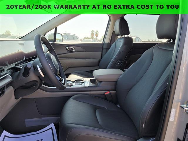 new 2026 Kia Carnival Hybrid car, priced at $45,385