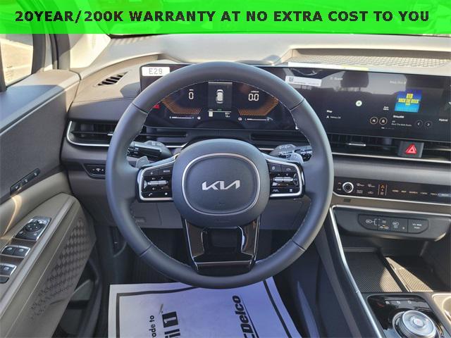 new 2026 Kia Carnival Hybrid car, priced at $45,385