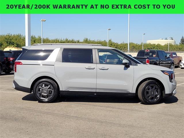 new 2026 Kia Carnival Hybrid car, priced at $45,385