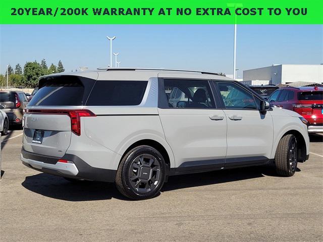 new 2026 Kia Carnival Hybrid car, priced at $45,385