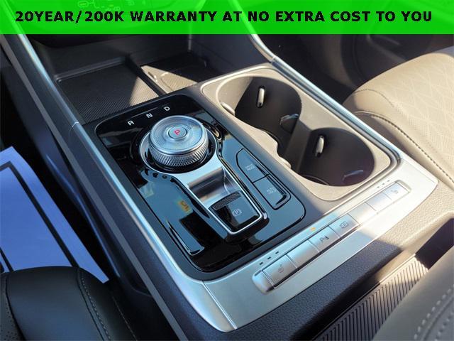 new 2026 Kia Carnival Hybrid car, priced at $45,385