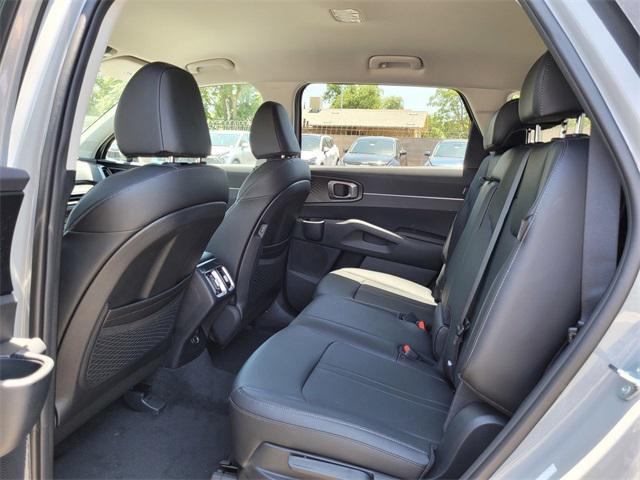 new 2025 Kia Sorento car, priced at $35,055