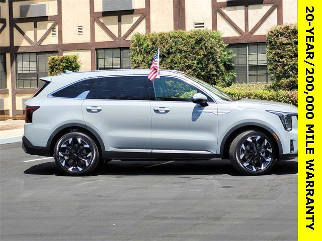 new 2025 Kia Sorento car, priced at $38,055