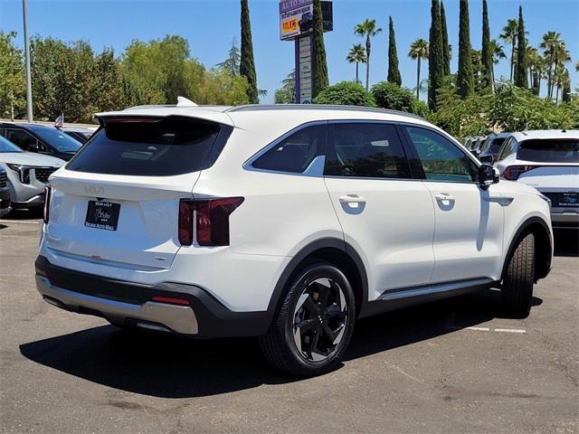 new 2025 Kia Sorento Hybrid car, priced at $39,655