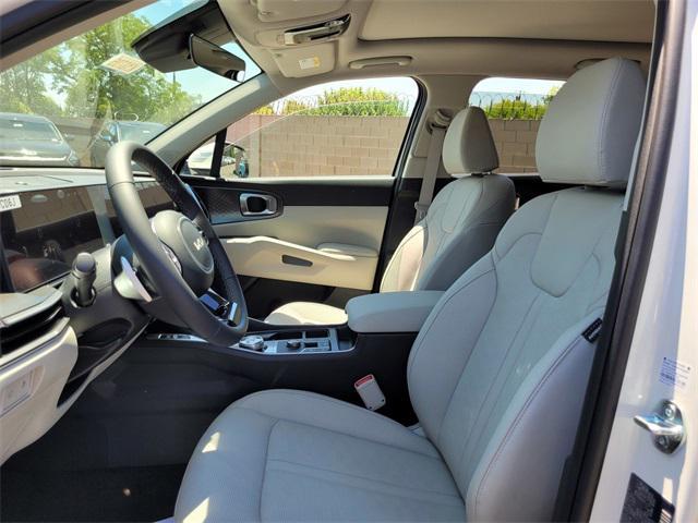 new 2025 Kia Sorento Hybrid car, priced at $39,655