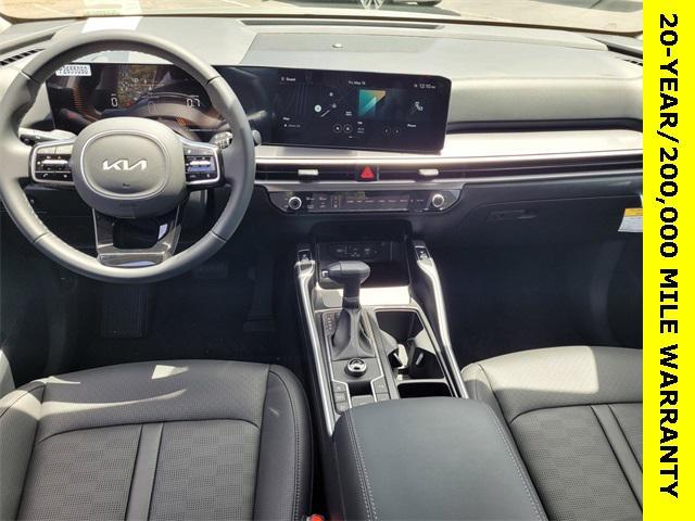 new 2025 Kia Sorento car, priced at $35,660