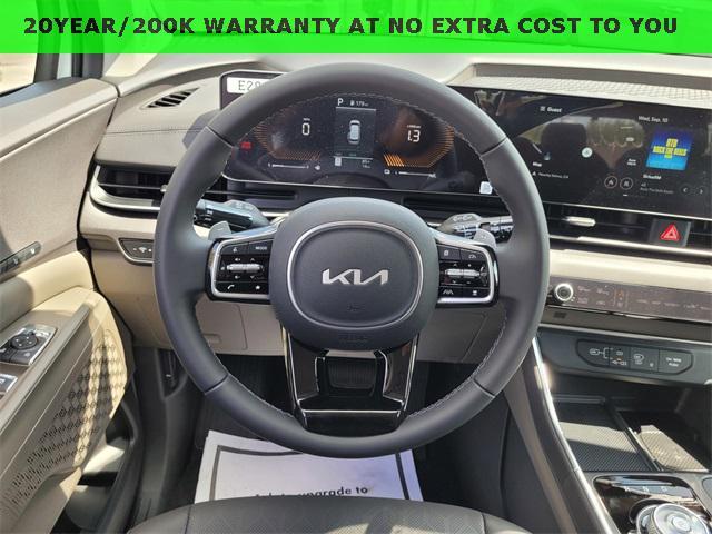 new 2026 Kia Carnival Hybrid car, priced at $45,385