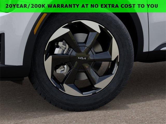 new 2026 Kia Sorento Hybrid car, priced at $43,095