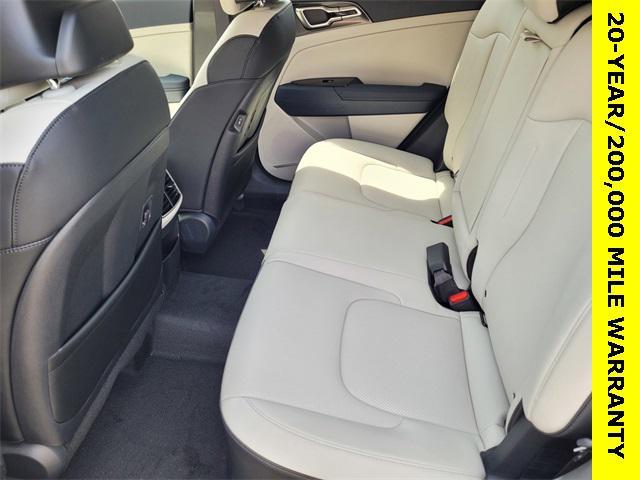 new 2025 Kia Sportage Hybrid car, priced at $32,599