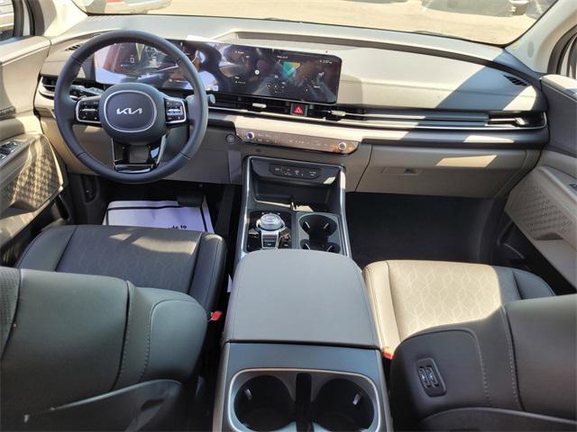 new 2026 Kia Carnival Hybrid car, priced at $45,385